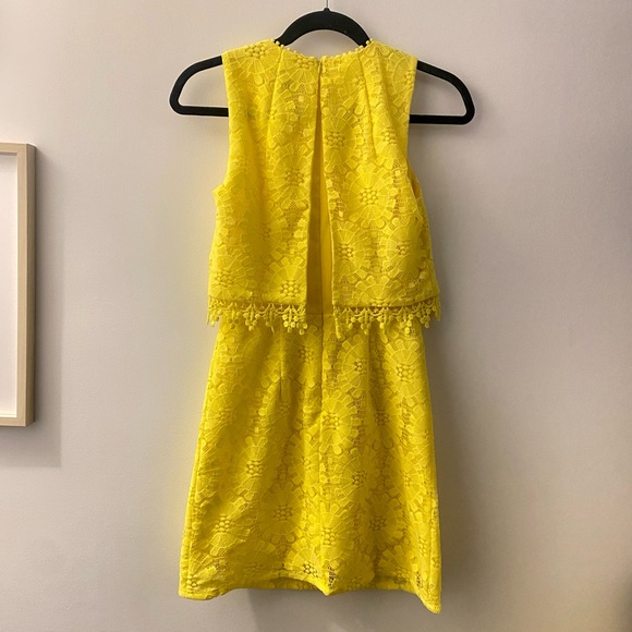 Topshop Yellow 60’s Style Mini Dress - Picture 4 of 4